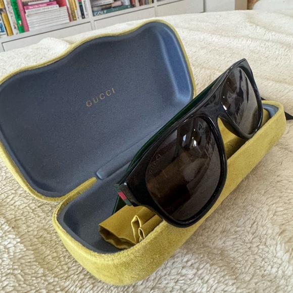 Gucci Sunglasses - Picture 6 of 7